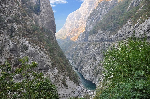 Черногория Каньон реки Морача природа